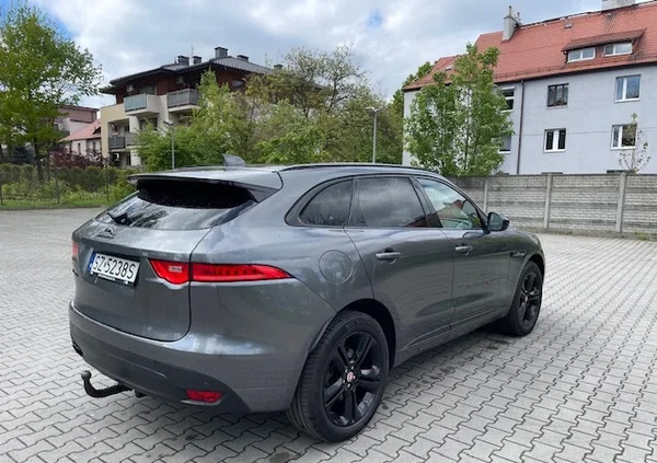 Jaguar F-Pace cena 95700 przebieg: 162000, rok produkcji 2017 z Zabrze małe 379